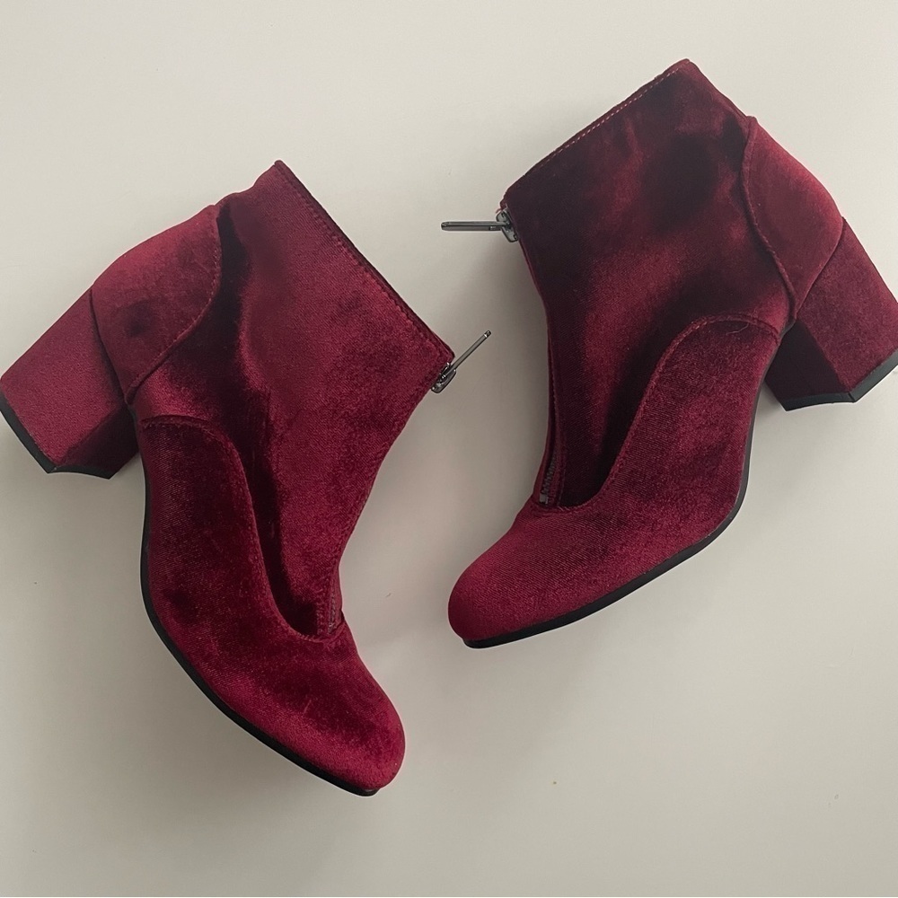 Circus by Sam Edelman Burgundy vanessa Velvet Heeled Ankle Booties